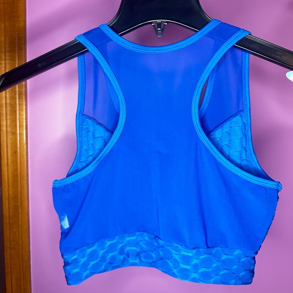 Royal blue workout set. Butt scrunch and back mesh - Picture 2 of 4